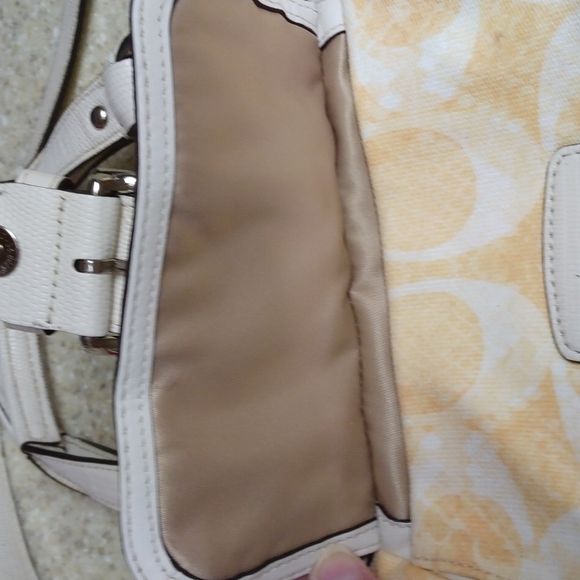 Coach Handbag - Picture 4 of 6